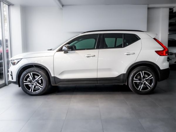 2025-Volvo-XC40-B4-Plus-Dark-Geartronic-Mild-Hybrid image:2