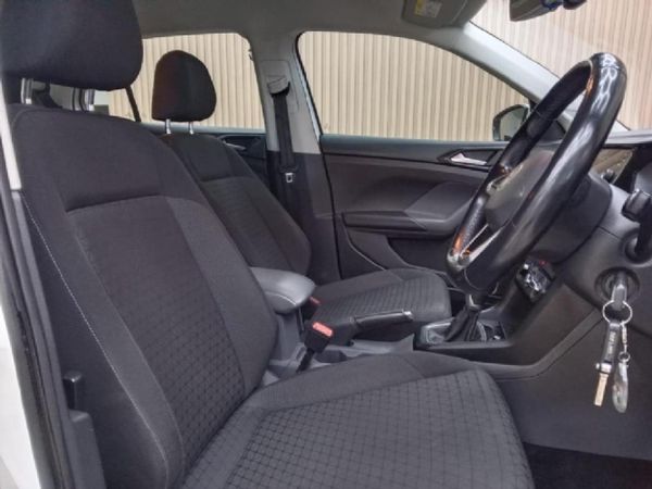 2021-Volkswagen-T-Cross-10-TSI-Comfortline-Auto image:8