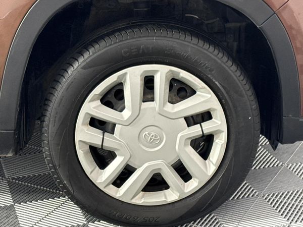 2022-Toyota-Urban-Cruiser-15-Xi image:5