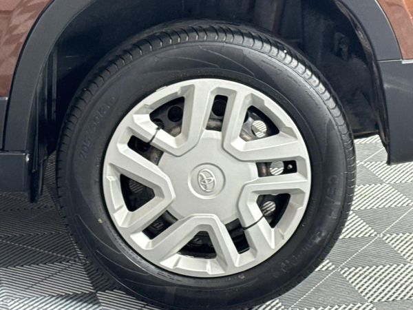2022-Toyota-Urban-Cruiser-15-Xi image:6