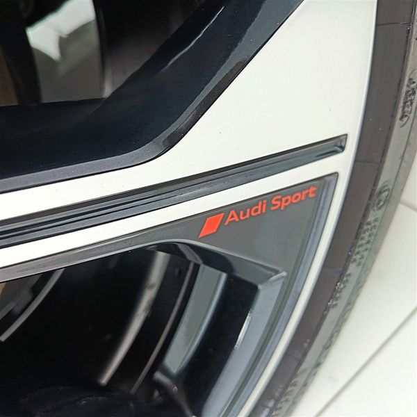 2025-Audi-SQ5-quattro-Auto-Black-Edition image:16