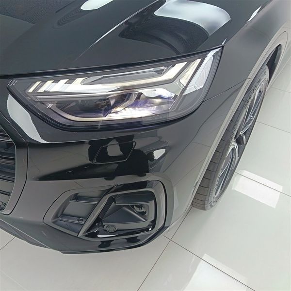 2025-Audi-SQ5-quattro-Auto-Black-Edition image:1