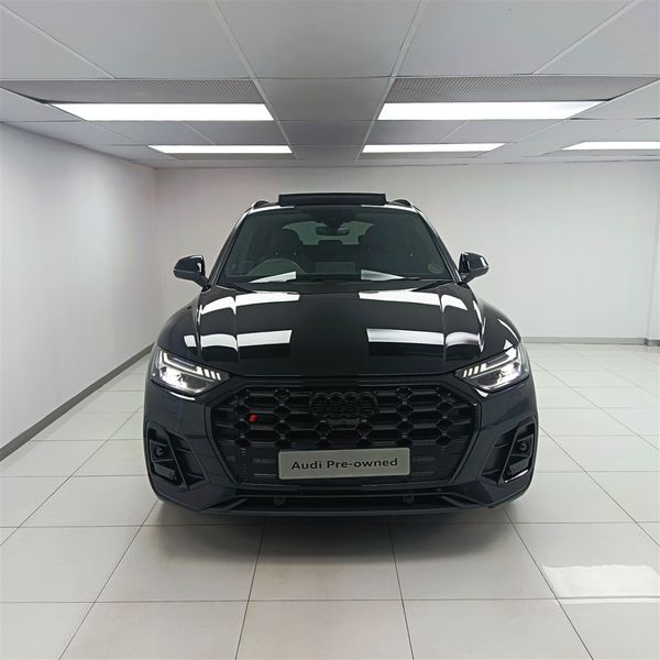 2025-Audi-SQ5-quattro-Auto-Black-Edition image:3