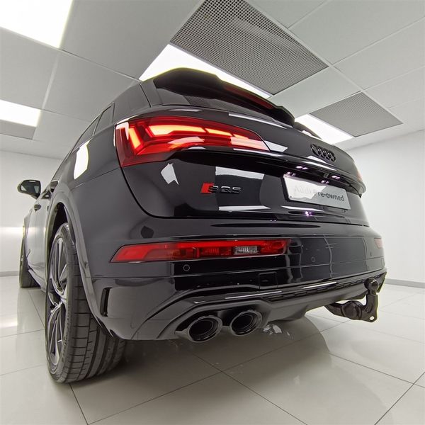 2025-Audi-SQ5-quattro-Auto-Black-Edition image:5