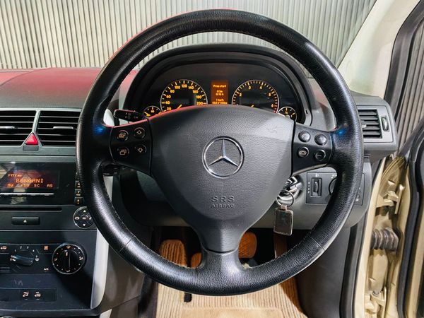 2007-Mercedes-Benz-A-Class-A170-Avantgarde-Auto-Petrol image:10