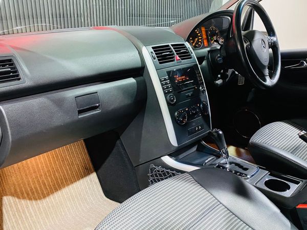 2007-Mercedes-Benz-A-Class-A170-Avantgarde-Auto-Petrol image:14