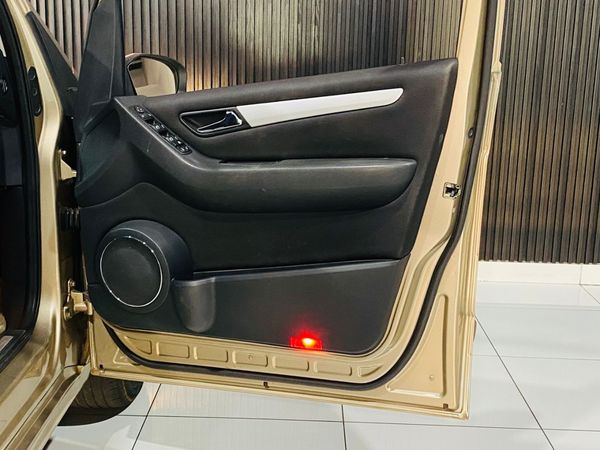 2007-Mercedes-Benz-A-Class-A170-Avantgarde-Auto-Petrol image:7