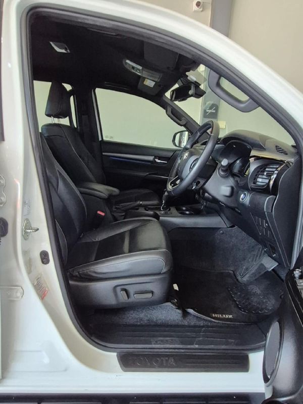2023-Toyota-Hilux-28-GD-6-Raised-Body-Legend-4x4-Auto-Double-Cab image:11