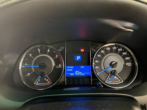 2019-Toyota-Fortuner-24-GD-6-Raised-Body-Auto image:10