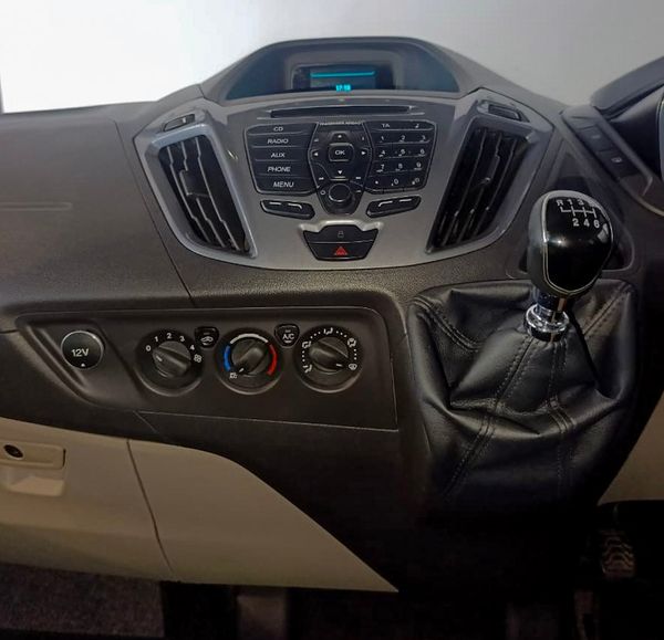 2016-Ford-Tourneo-Custom-Tourneo-Custom-22-TDCi-Limited-SWB-Manual image:9