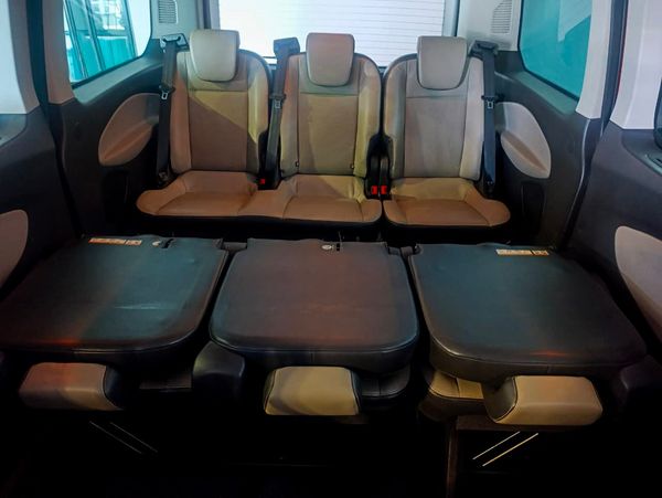 2016-Ford-Tourneo-Custom-Tourneo-Custom-22-TDCi-Limited-SWB-Manual image:12