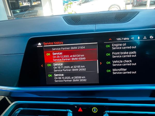 2019-BMW-X5-M50d image:14