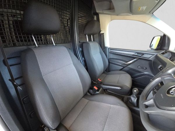 2018-Volkswagen-Caddy-16i-81kW-Panel-Van image:15