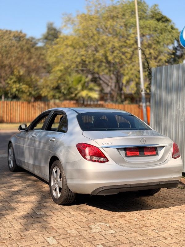 2014-Mercedes-Benz-C-Class-C-180-AMG-Line-Auto image:6