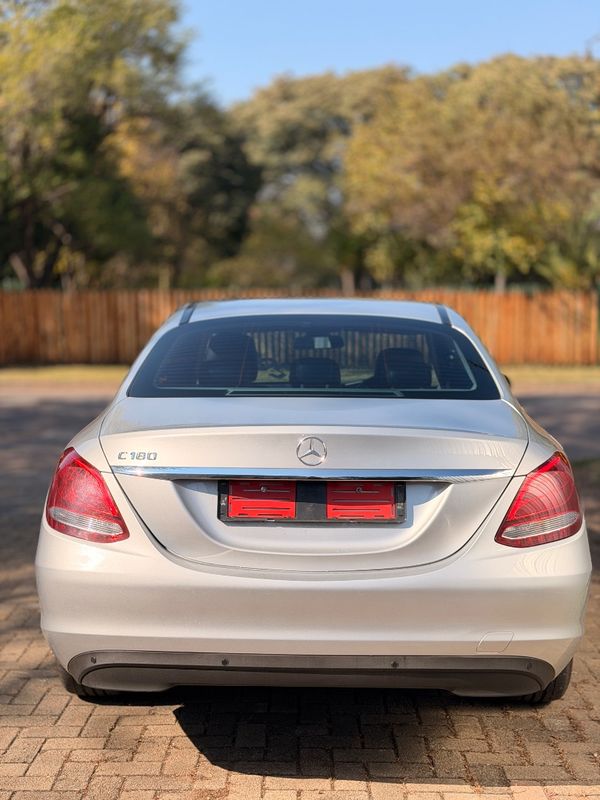 2014-Mercedes-Benz-C-Class-C-180-AMG-Line-Auto image:7