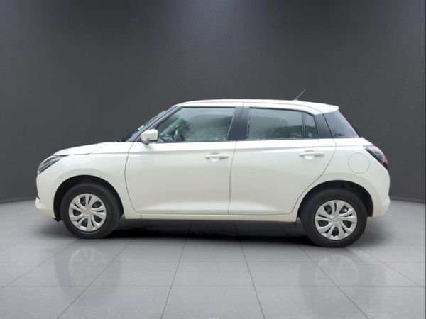 2025-Suzuki-Swift-12-GL image:3
