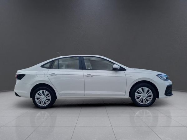 2024-Volkswagen-Polo-16-Classic-Auto image:7