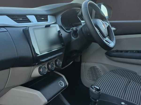 2024-Renault-Triber-10-Dynamique image:14