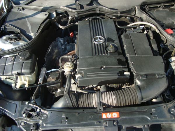 2004-Mercedes-Benz-C-Class-C-230K-Coupe-Auto image:10