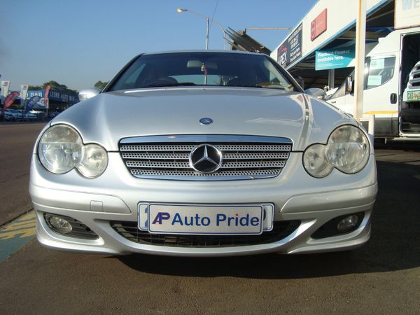 2004-Mercedes-Benz-C-Class-C-230K-Coupe-Auto image:1