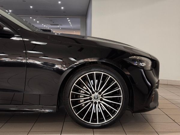 2022-Mercedes-Benz-C-Class-C-220d-Auto image:11