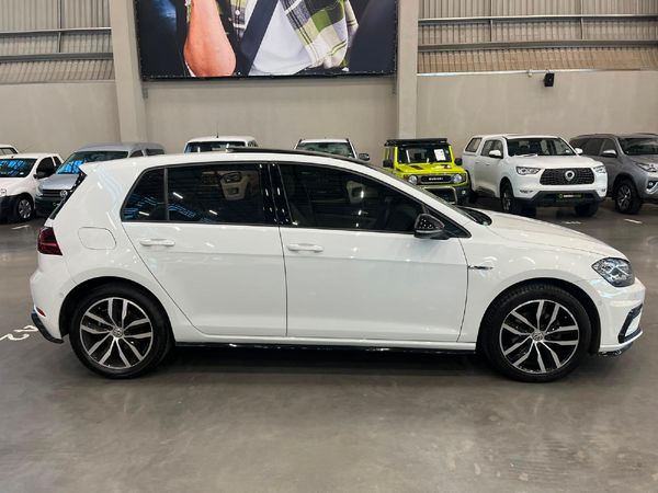 2020-Volkswagen-Golf-VII-14-TSI-Comfortline-Auto image:1