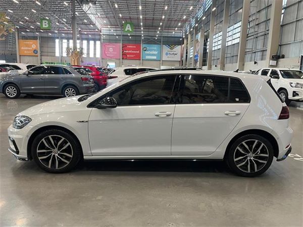 2020-Volkswagen-Golf-VII-14-TSI-Comfortline-Auto image:5