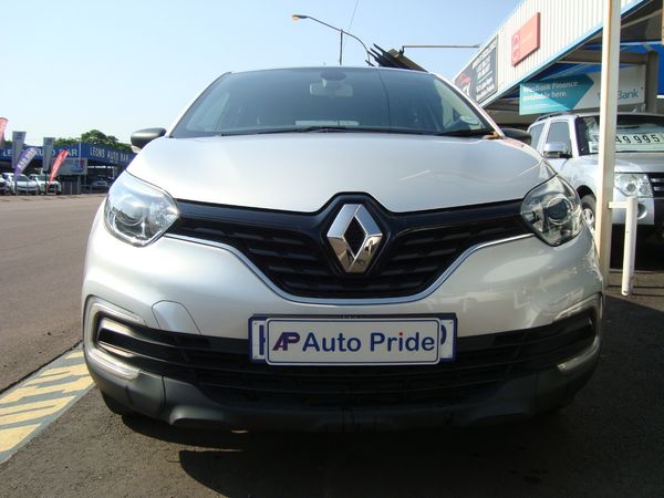2018-Renault-Captur-900T-Blaze-66kW image:1