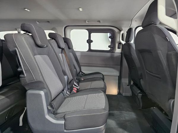 2025-Volkswagen-Transporter-Crew-Bus-20TDI-Auto-LWB-110kw-8-Seat image:16