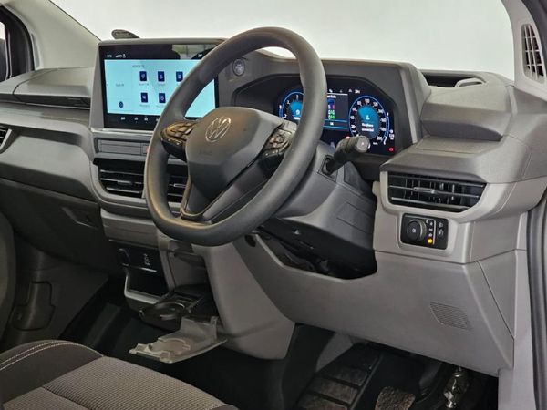 2025-Volkswagen-Transporter-Crew-Bus-20TDI-Auto-LWB-110kw-8-Seat image:18