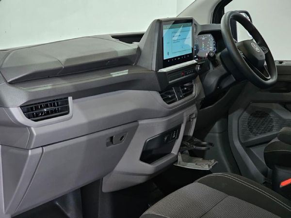2025-Volkswagen-Transporter-Crew-Bus-20TDI-Auto-LWB-110kw-8-Seat image:22
