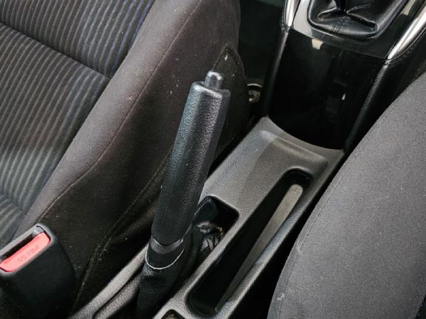 2019-Toyota-Yaris-15-XI-5-dr image:21