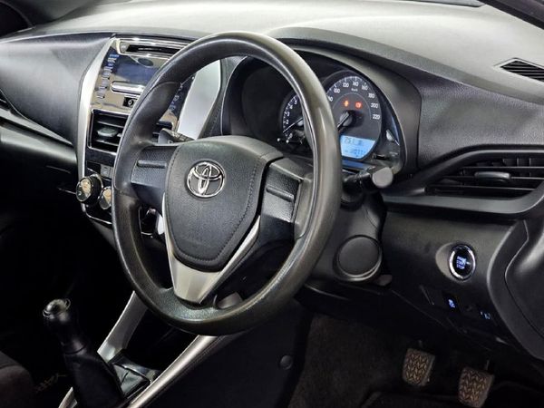 2019-Toyota-Yaris-15-XI-5-dr image:22