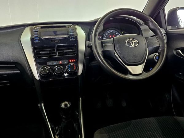 2019-Toyota-Yaris-15-XI-5-dr image:29