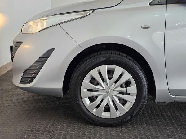 2019-Toyota-Yaris-15-XI-5-dr image:8