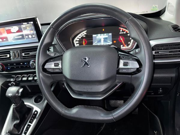 2024-Peugeot-Landtrek-19D-Allure-Double-Cab-Auto image:13