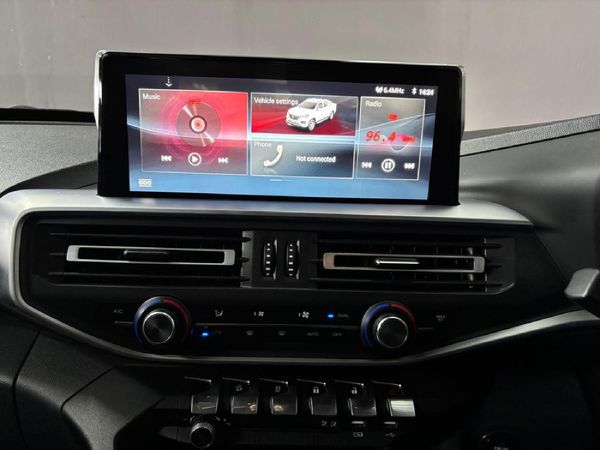 2024-Peugeot-Landtrek-19D-Allure-Double-Cab-Auto image:14