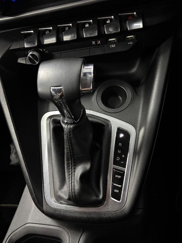 2024-Peugeot-Landtrek-19D-Allure-Double-Cab-Auto image:15