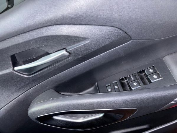 2024-Peugeot-Landtrek-19D-Allure-Double-Cab-Auto image:16