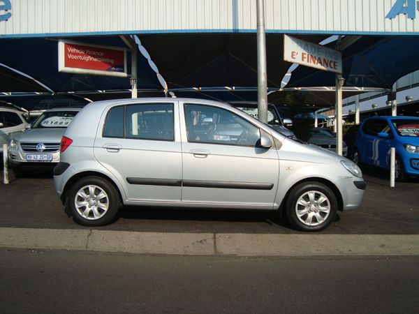 2011-Hyundai-Getz-14-HS image:2