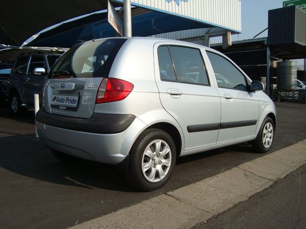 2011-Hyundai-Getz-14-HS image:3