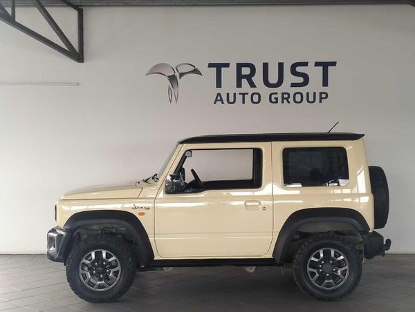 2020-Suzuki-Jimny-15-GLX image:1