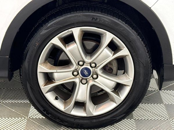 2016-Ford-Kuga-15-EcoBoost-Trend-Auto image:5