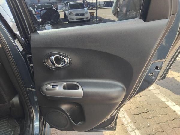 2013-Nissan-Juke-16-Acenta-Petrol-Manual image:11
