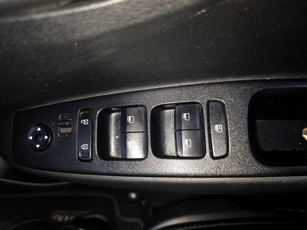 2024-Hyundai-Grand-i10-10-Motion image:20