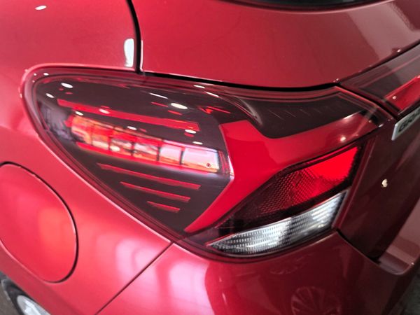 2024-Hyundai-Grand-i10-10-Motion image:8