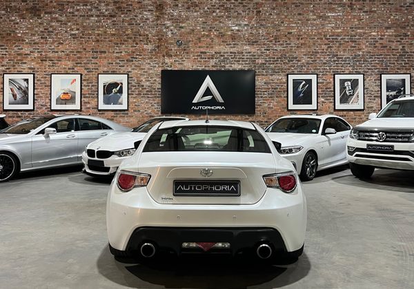 2013-Toyota-86-20-High-Auto image:4