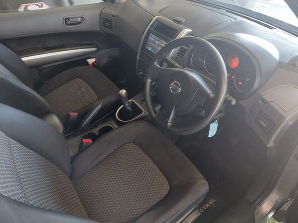 2009-Nissan-X-Trail-20-D-XE-4x2 image:6
