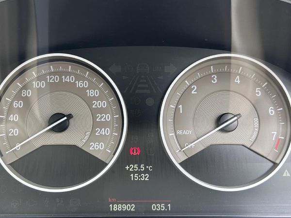 2012-BMW-3-Series-328i-Modern-Auto image:9