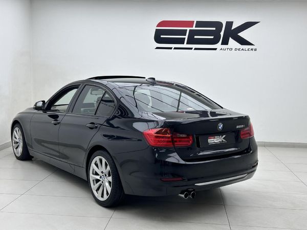 2012-BMW-3-Series-328i-Modern-Auto image:3